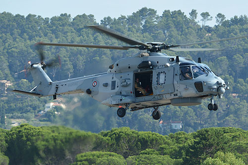 Hélicoptère de lutte anti-sous-marine NH90 Caïman de la Marine française