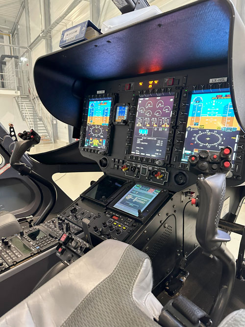 Cockpit de l'hélicoptère H145 D3 du Luxembourg Air Rescue (LAR)