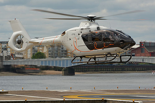 Hélicoptère EC135 T2 Hermès G-SENS Capital Air Services