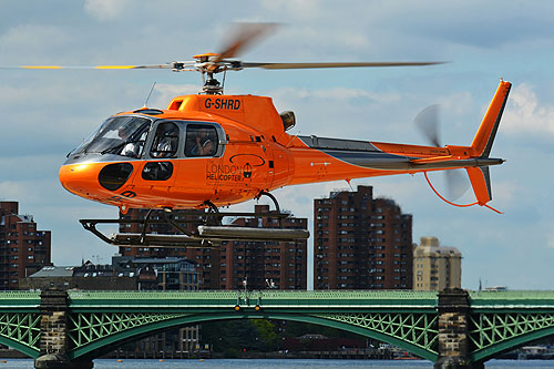 Hélicoptère AS350 B2 Ecureuil G-SHRD London Helicopter