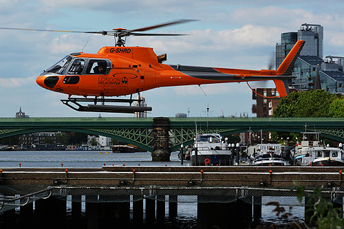 Hélicoptère AS350 B2 Ecureuil G-SHRD London Helicopter