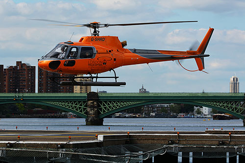 Hélicoptère AS350 B2 Ecureuil G-SHRD London Helicopter