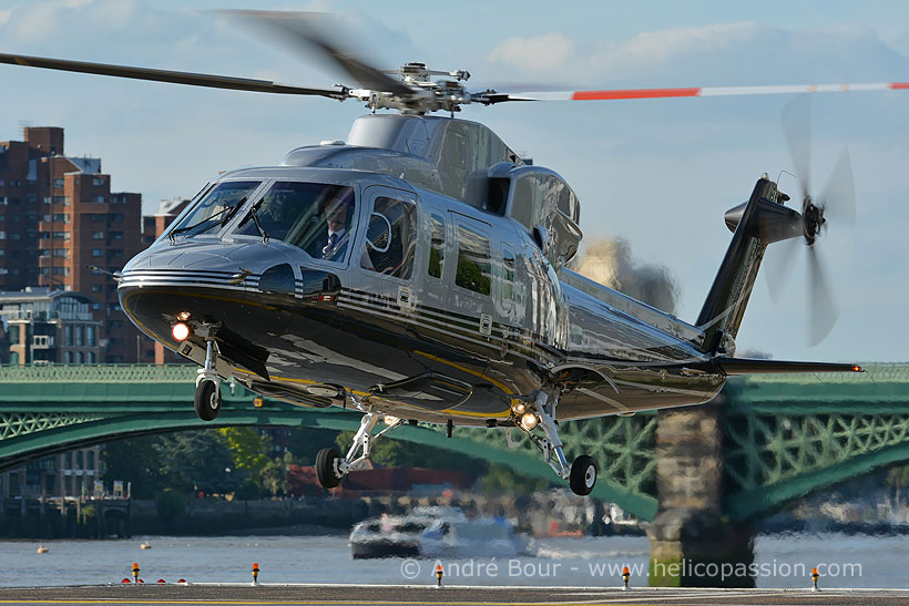 Hélicoptère Sikorsky S76C G-URSA de Capital Air Services