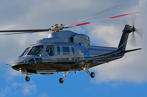 Hélicoptère Sikorsky S76C G-URSA de Capital Air Services