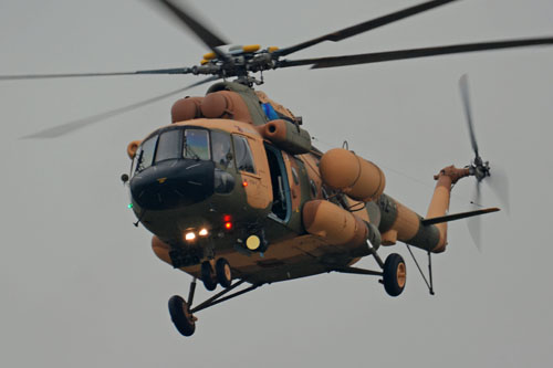 Hélicoptère de transport MI17 afghan