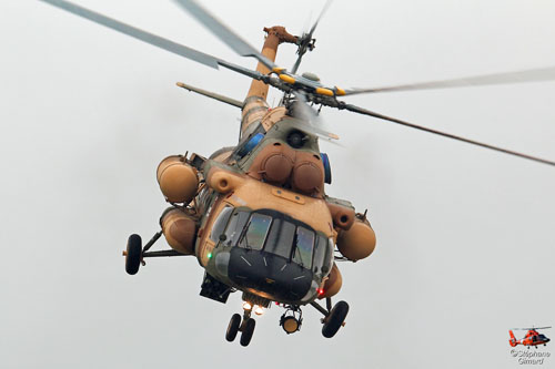 Hélicoptère de transport MI17 afghan