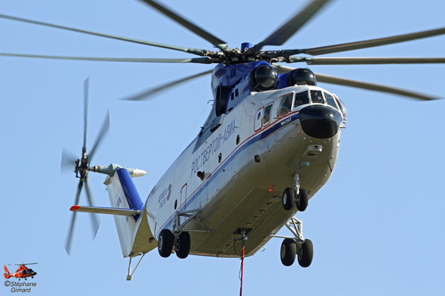 Hélicoptère de transport lourd MI26T