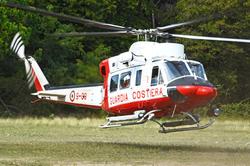 Hélicoptère AB412 des Gardes-Côtes italiens