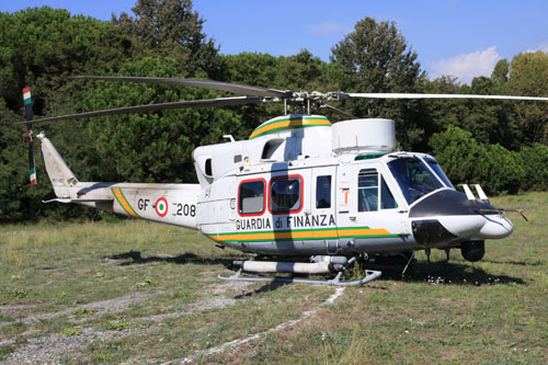 Hélicoptère AB412 de la Garde des Finances (Douanes) italienne