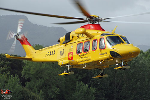 Hélicoptère de secours AW139 I-PAAA Pegaso 3 d'INAER