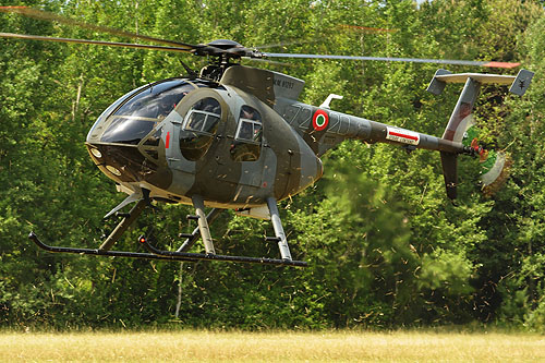 Hélicoptère NH500 Aeronautica Militare