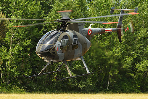 Hélicoptère NH500 Aeronautica Militare