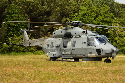 Hélicoptère NH90 NFH Marina Militare