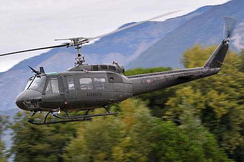 Hélicoptère AB205 Esercito