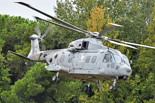 Hélicoptère AW101 ASH Mk413 Marina