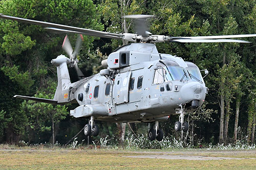 Hélicoptère AW101 ASH Mk413 Marina