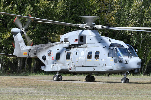 Hélicoptère AW101 ASH Mk413 Marina