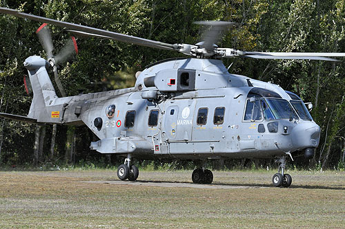 Hélicoptère AW101 ASH Mk413 Marina