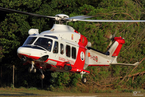 Hélicoptère de recherche et sauvetage AW139 Guardia Costiera