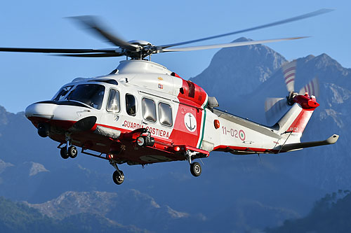 Hélicoptère de recherche et sauvetage AW139 Guardia Costiera