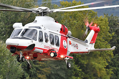 Hélicoptère de recherche et sauvetage AW139 Guardia Costiera