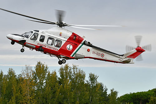 Hélicoptère de recherche et sauvetage AW139 Guardia Costiera