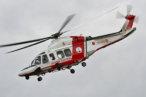 Hélicoptère de recherche et sauvetage AW139 Guardia Costiera