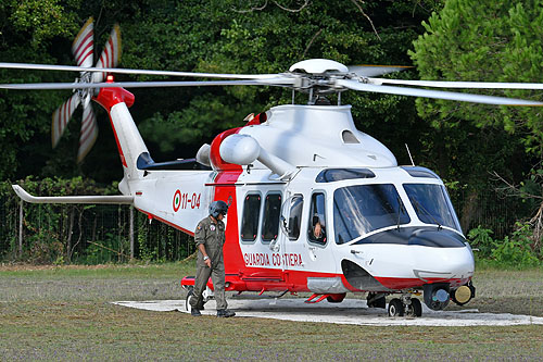 Hélicoptère de recherche et sauvetage AW139 Guardia Costiera