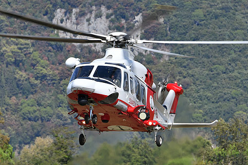 Hélicoptère de recherche et sauvetage AW139 Guardia Costiera