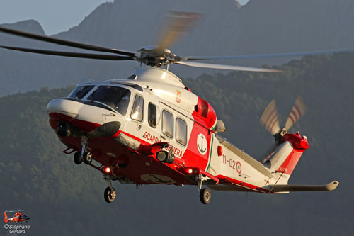 Hélicoptère de recherche et sauvetage AW139 Guardia Costiera