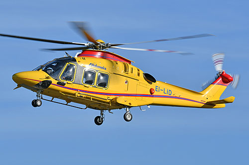 Hélicoptère de secours AW169 EI-LID d'ALIDAUNIA