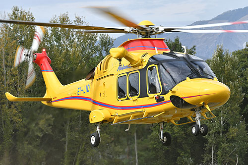 Hélicoptère de secours AW169 EI-LID d'ALIDAUNIA