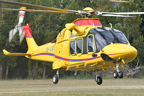 Hélicoptère de secours AW169 EI-LID d'ALIDAUNIA