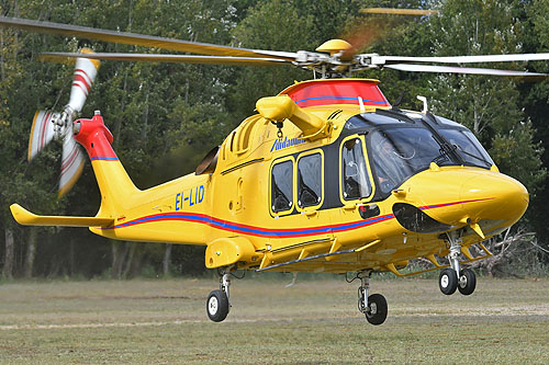 Hélicoptère de secours AW169 EI-LID d'ALIDAUNIA