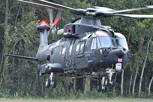 Hélicoptère de recherche et sauvetage HH101 Caesar de l'Armée de l'Air italienne