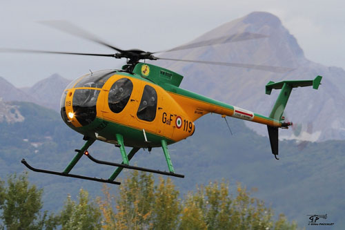 Hélicoptère NH500 Guardia di Finanza