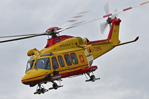 Hélicoptère de secours AW139 I-TOMS Pegaso 3 BABCOCK