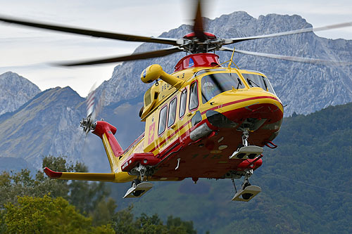 Hélicoptère de secours AW139 I-TOMS Pegaso 3 BABCOCK