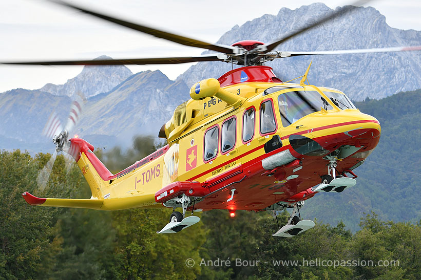 Hélicoptère de secours AW139 I-TOMS Pegaso 3 BABCOCK