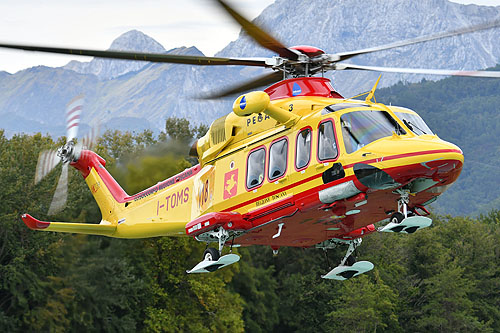 Hélicoptère de secours AW139 I-TOMS Pegaso 3 BABCOCK