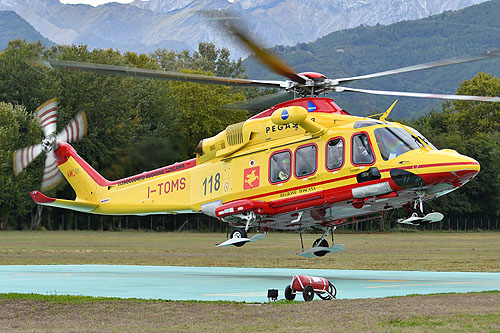 Hélicoptère de secours AW139 I-TOMS Pegaso 3 BABCOCK