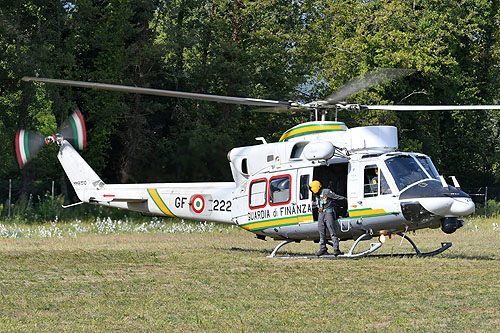 AB412 Guardia di Finanza