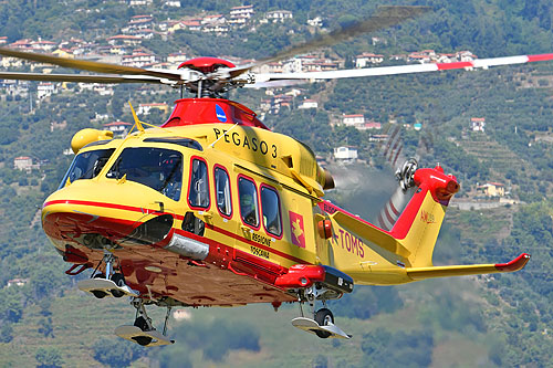 Hélicoptère de secours AW139 Pegaso 3 I-TOMS