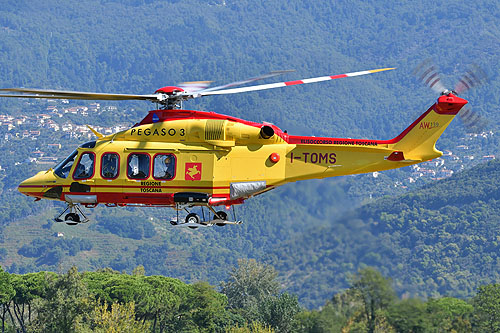 Hélicoptère de secours AW139 Pegaso 3 I-TOMS