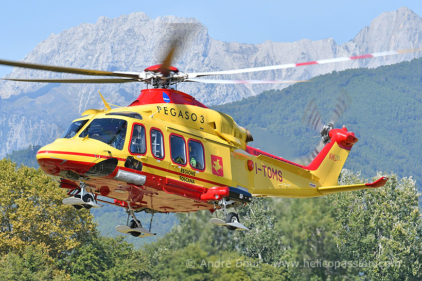 Hélicoptère de secours AW139 Pegaso 3 I-TOMS