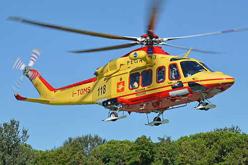 Hélicoptère de secours AW139 Pegaso 3 I-TOMS