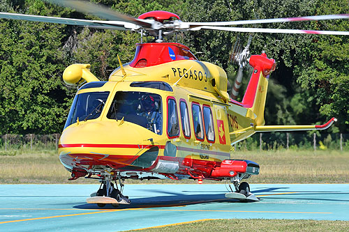 Hélicoptère de secours AW139 Pegaso 3 I-TOMS