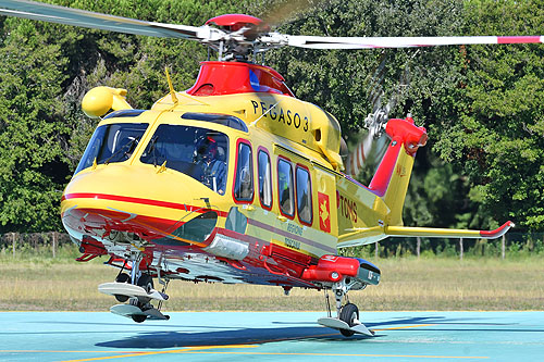 Hélicoptère de secours AW139 Pegaso 3 I-TOMS