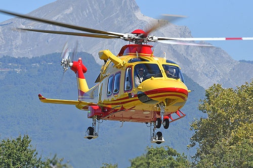 Hélicoptère de secours AW169 I-RAIL