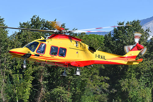 Hélicoptère de secours AW169 I-RAIL